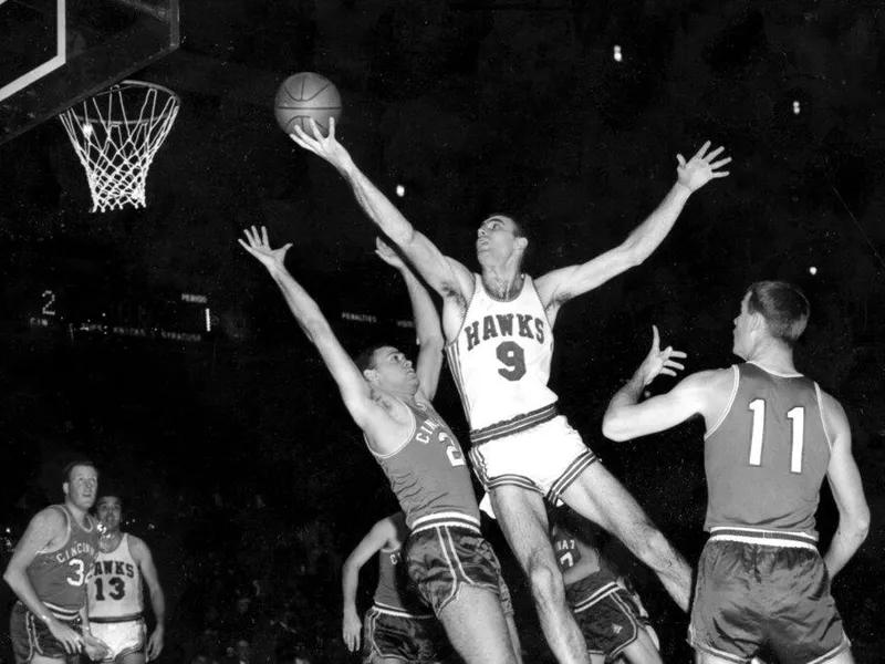 St. Louis Hawks Bob Pettit