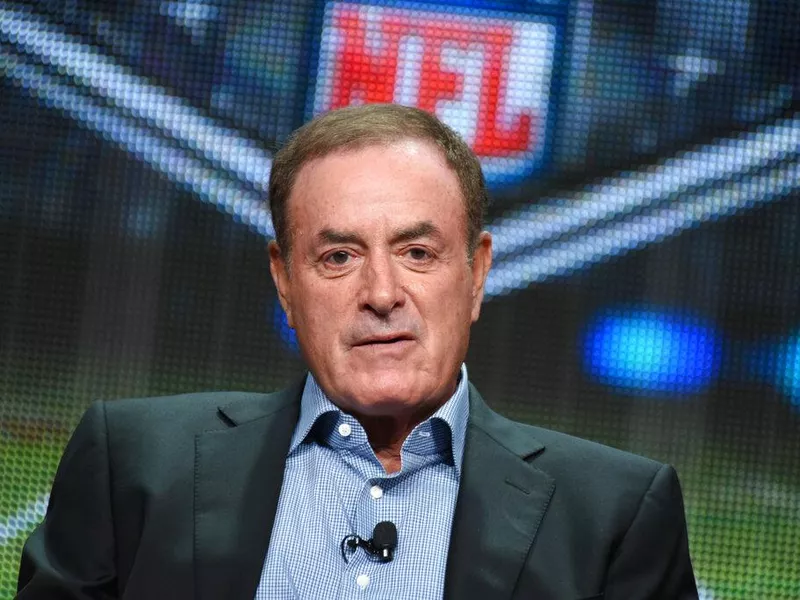 Legendary broadcaster Al Michaels talking NFL