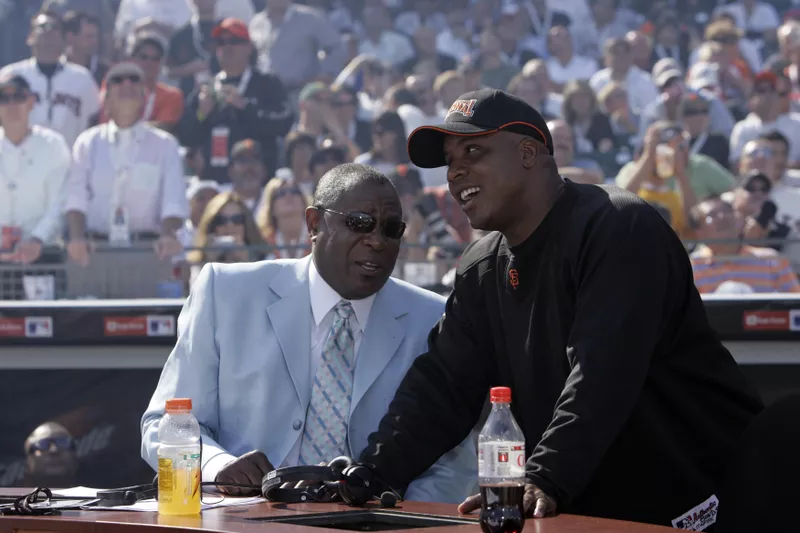 Dusty Baker and Barry Bonds talking