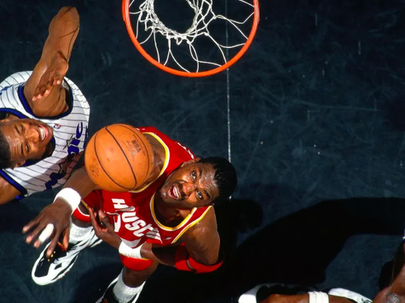 Nick Anderson loses ball to Hakeem Olajuwon