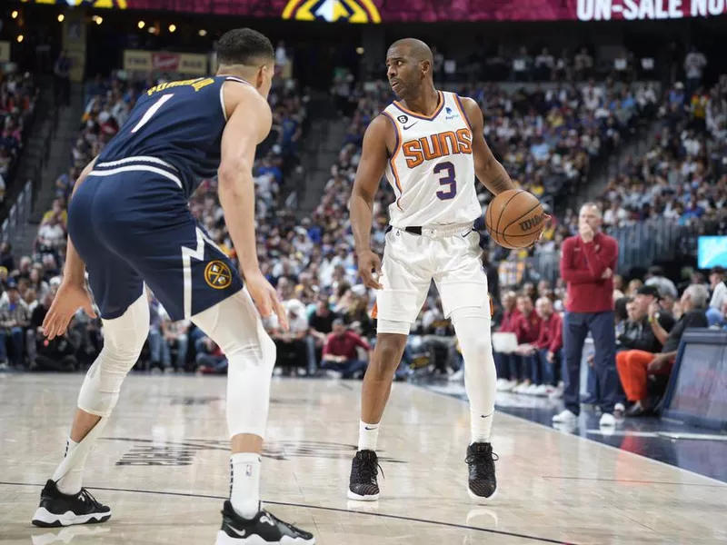 Phoenix Suns guard Chris Paul