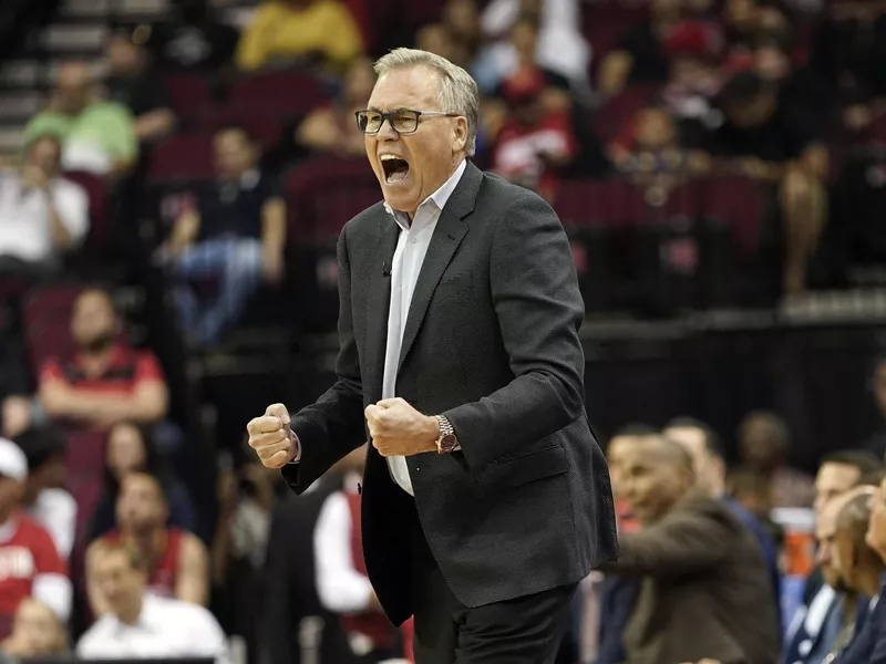 Houston Rockets coach Mike D'Antoni yells