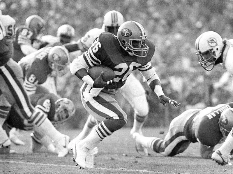 Wendell Tyler running with ball