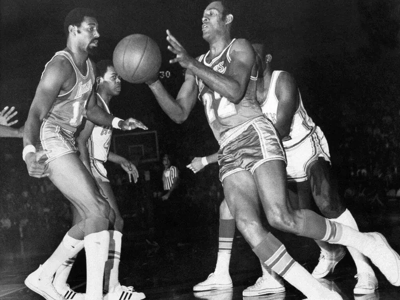 LA Lakers guard Elgin Baylor