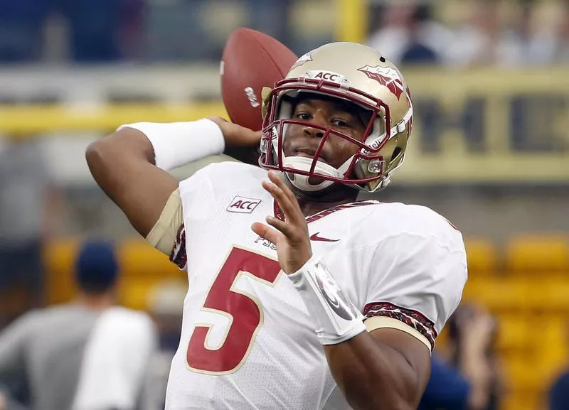 Jameis Winston throws in warm up