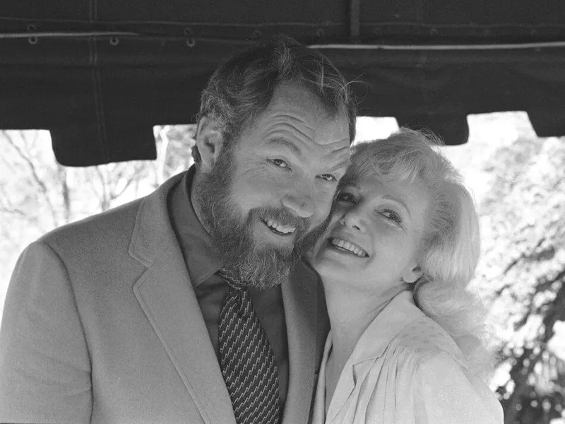 Merlin Olsen and Rams owner Georgia Frontiere