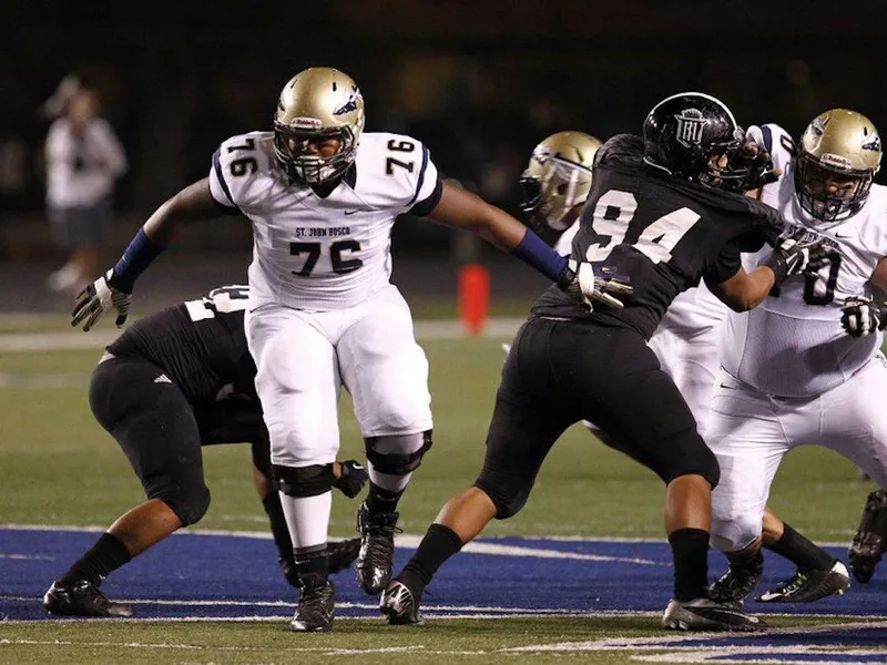 St. John Bosco offensive lineman Wyatt Davis