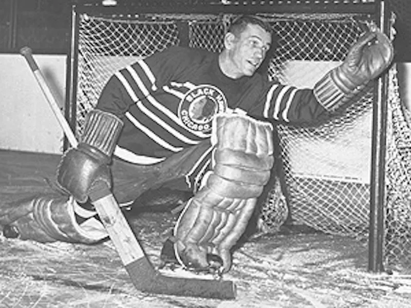 Goalie Charlie Gardiner