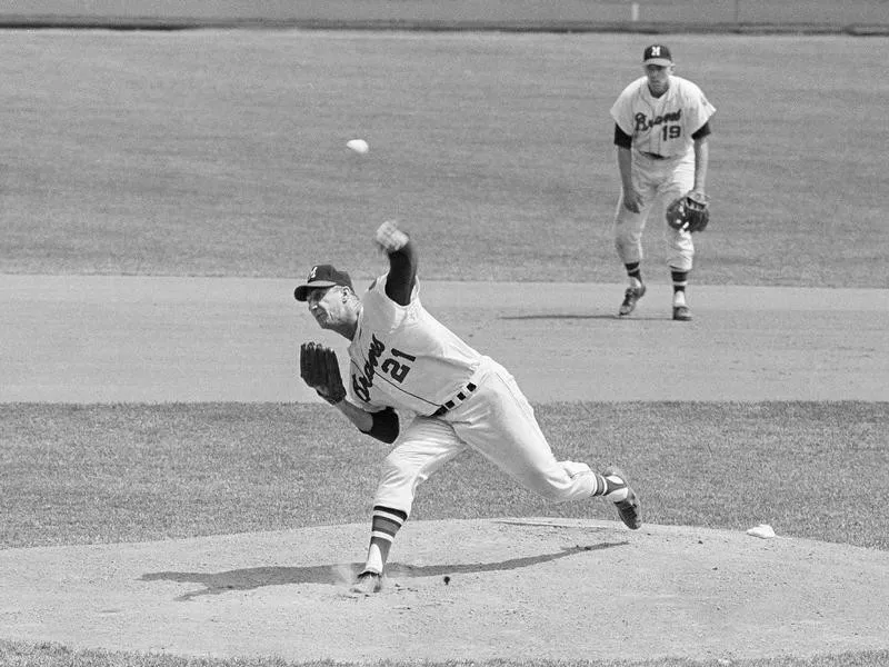 Warren Spahn in action