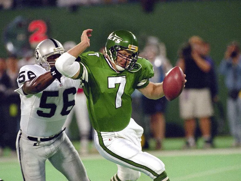 New York Jets quarterback Boomer Esiason