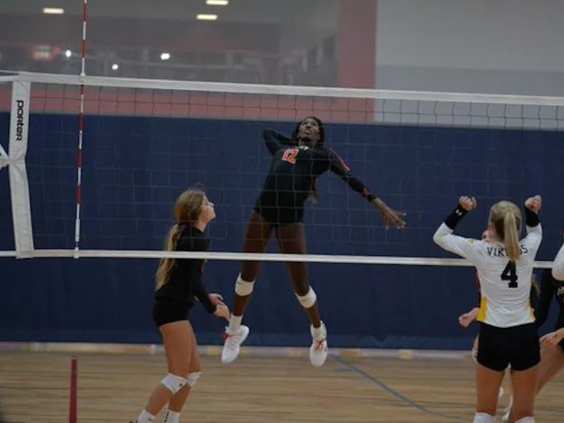 Cardinal Mooney outside hitter Jordyn Byrd