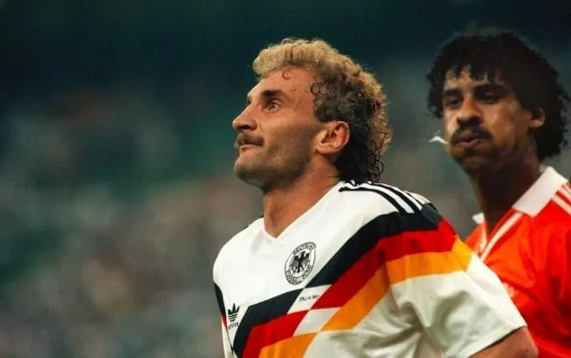 Frank Rijkaard, Rui Voller