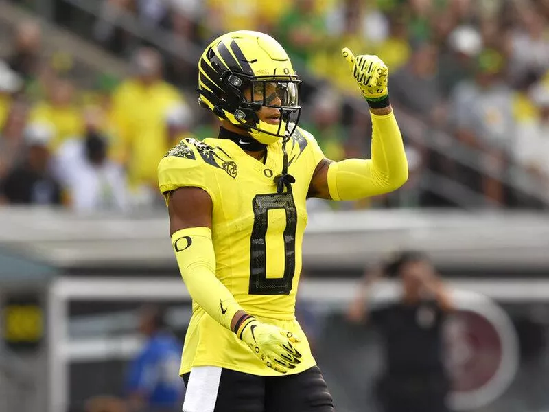 Oregon defensive back Christian Gonzalez