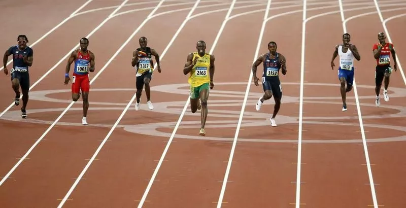 Usain Bolt, Churandy Martina, Shawn Crawford and others in 200-meter race at Beijing Olympics