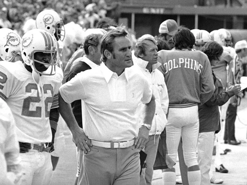 Miami Dolphins coach Don Shula