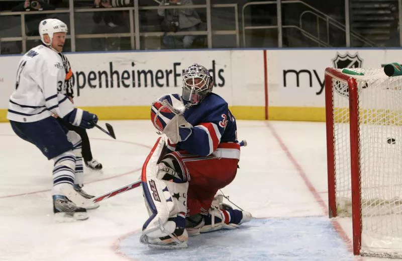 Mats Sundin follows through on shot