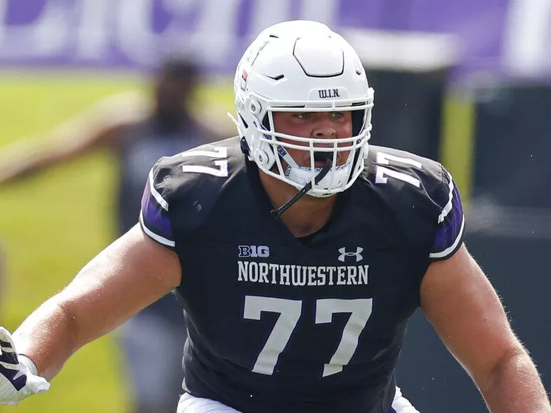 Northwestern offensive lineman Peter Skoronski