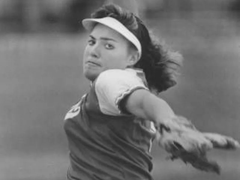 St. Joseph High pitcher Lisa Fernandez