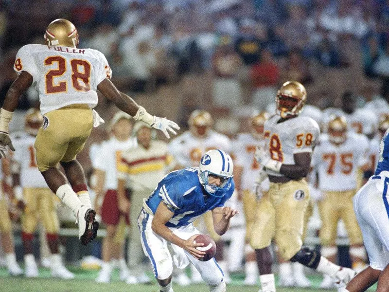 Brigham Young quarterback Ty Detmer