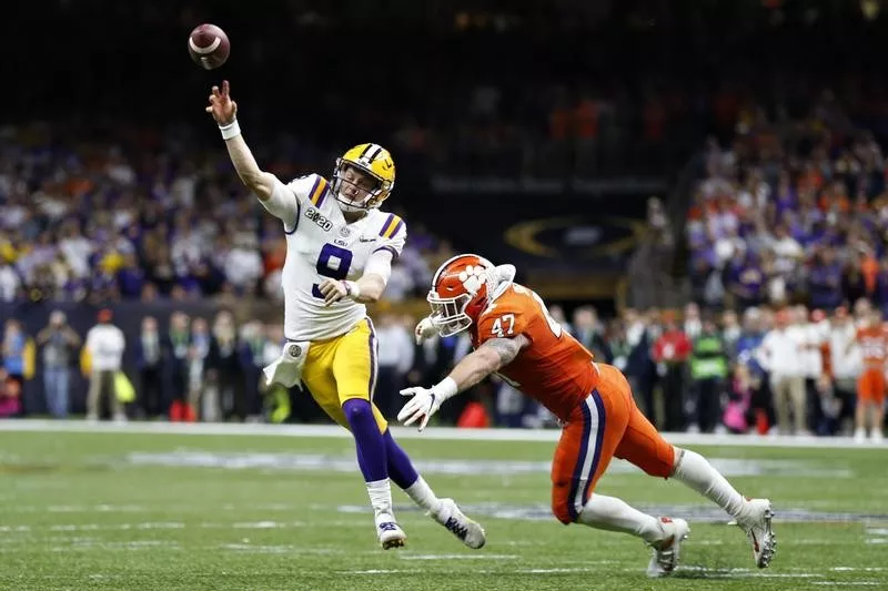 LSU quarterback Joe Burrow passes against Clemson in 2020 College Football Playoff national championship