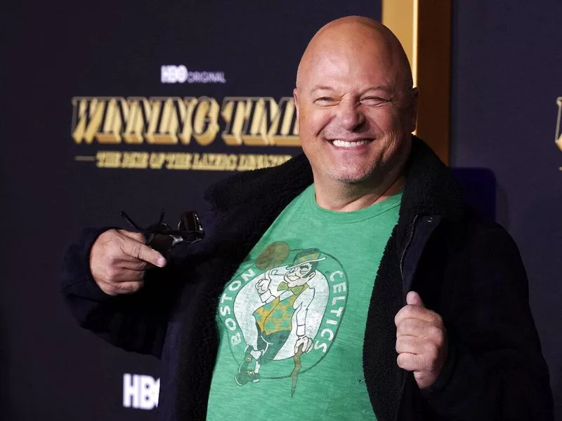 Michael Chiklis