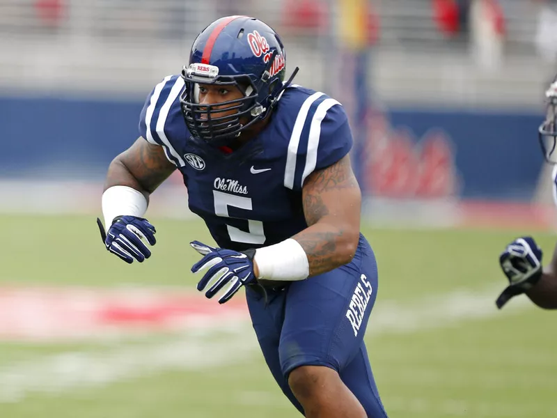 Ole Miss defensive end Robert Nkemdiche