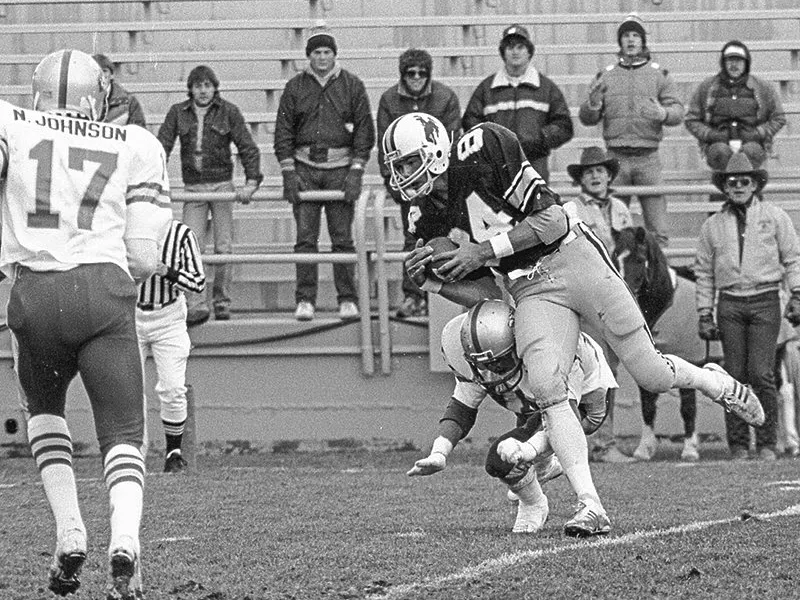 Wyoming tight end Jay Novacek