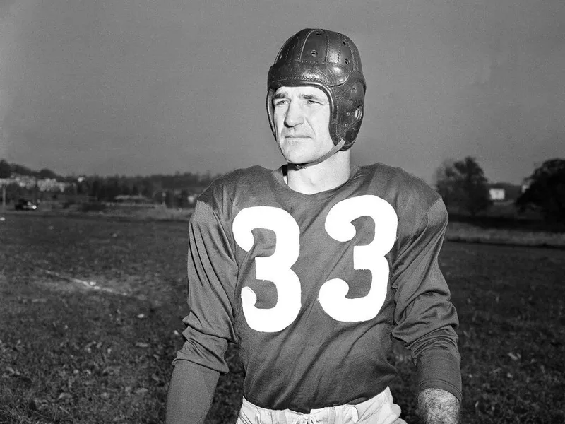 Washington Redskins quarterback Sammy Baugh