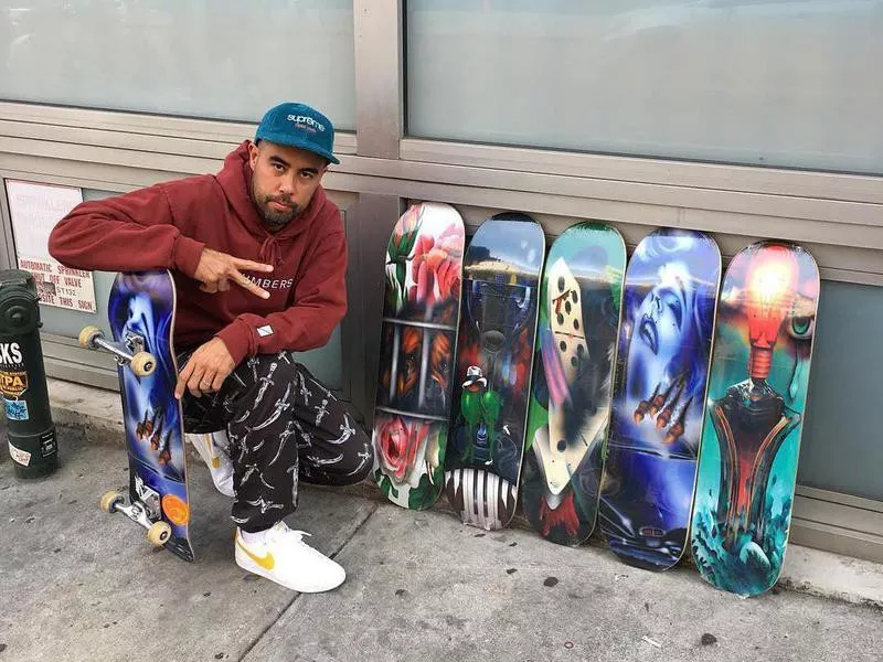 Eric Koston posing