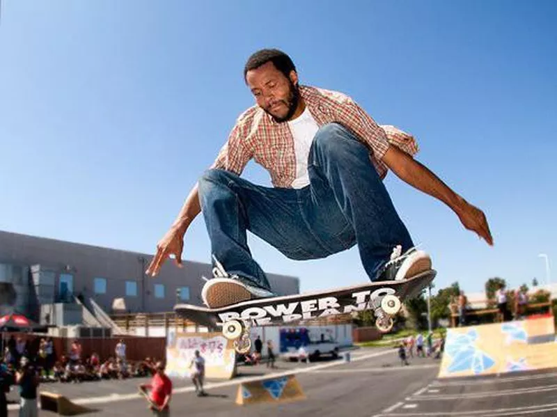 Ray Barbee skating