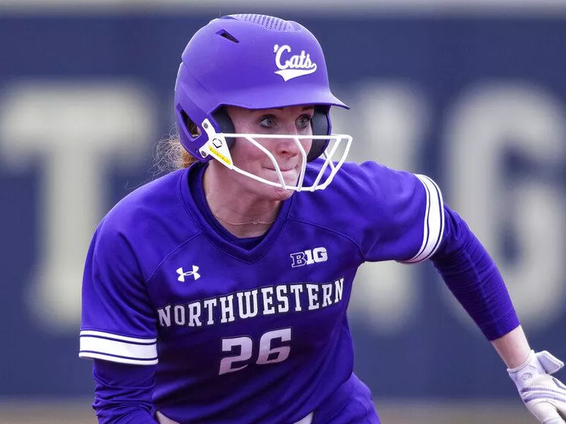 Northwestern baserunner Sydney Supple