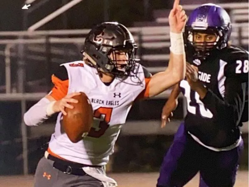 South Charleston High quarterback Trey Dunn