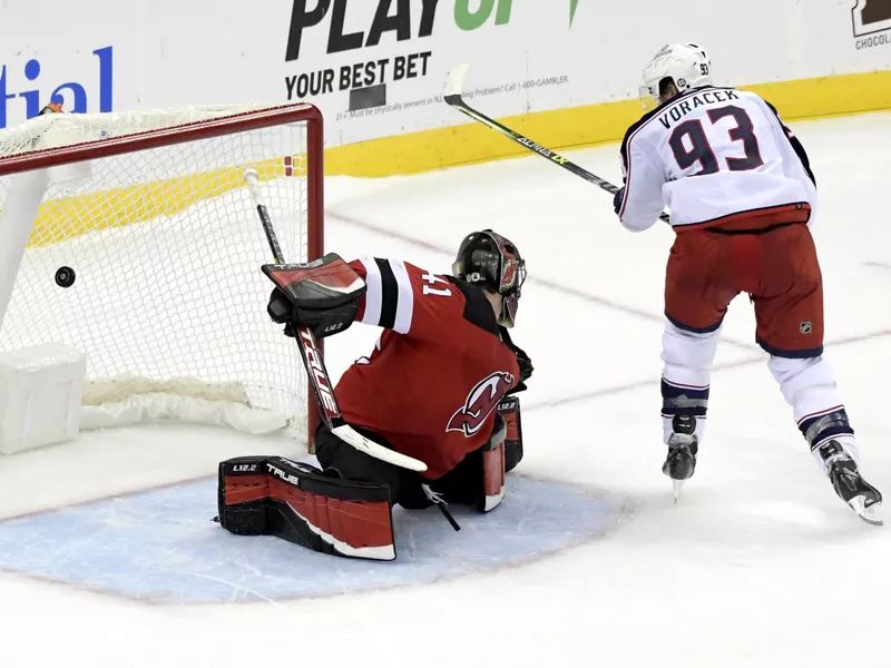 Jakub Voracek scores winning goal