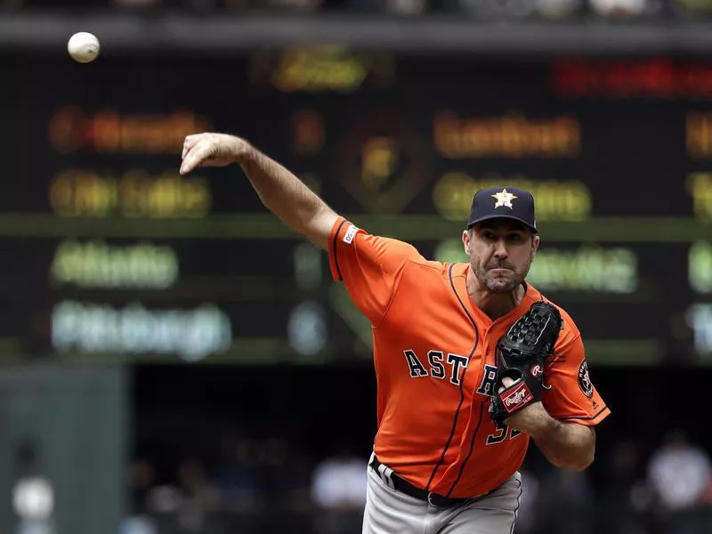 Justin Verlander in action