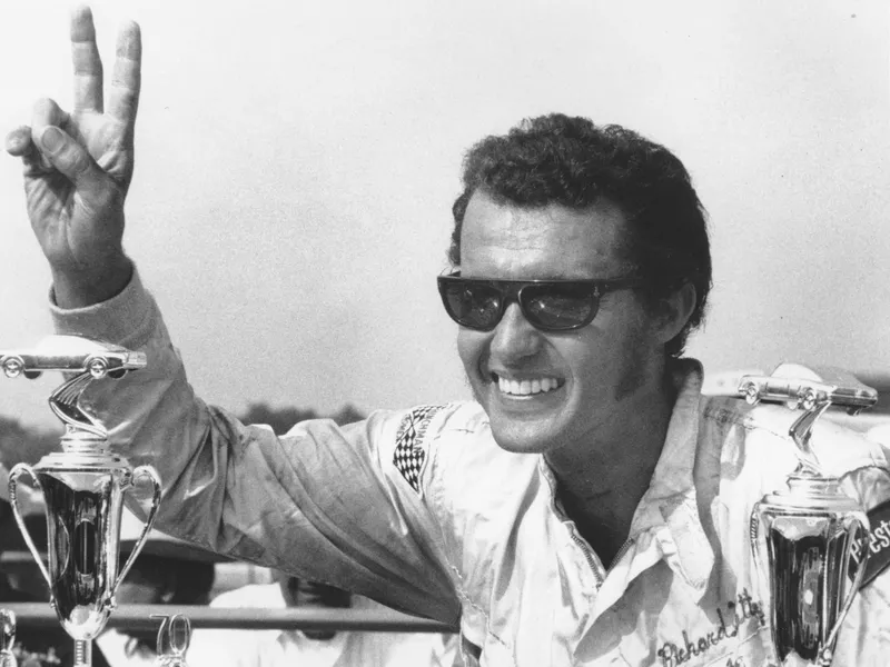 Richard Petty raises two fingers