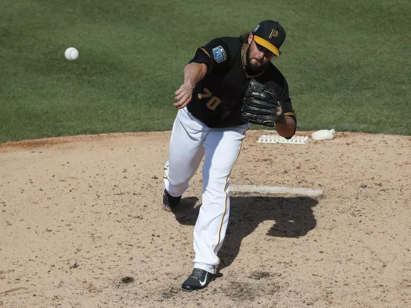 Pittsburgh Pirates pitcher George Kontos throws in sixth inning of spring training