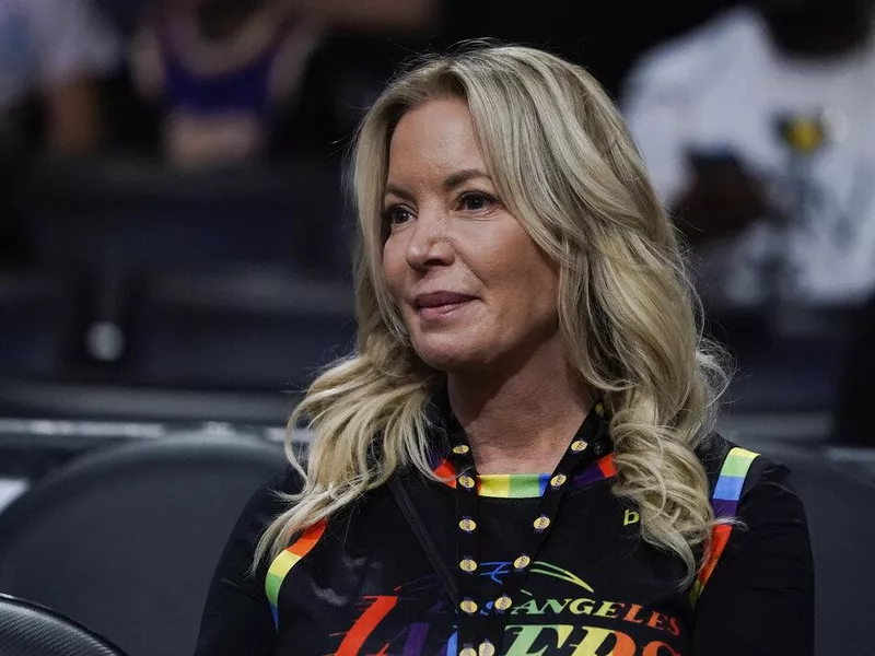 Jeanie Buss