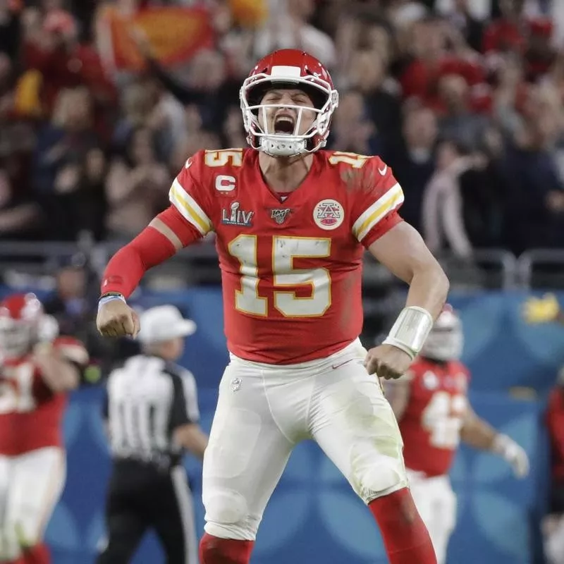 Patrick Mahomes screams and flexes in Super Bowl LIV