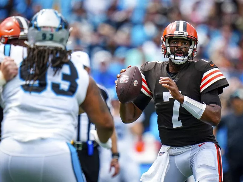 Cleveland Browns quarterback Jacoby Brissett