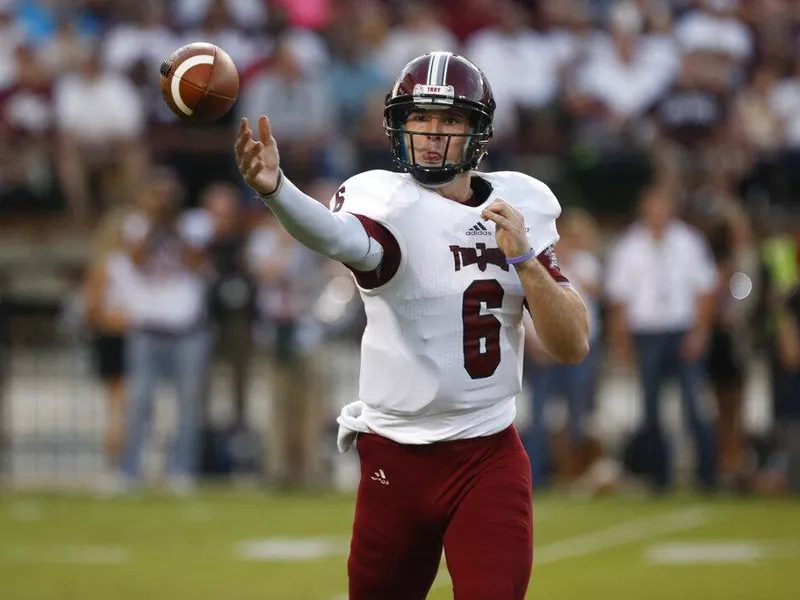 Troy quarterback Corey Robinson