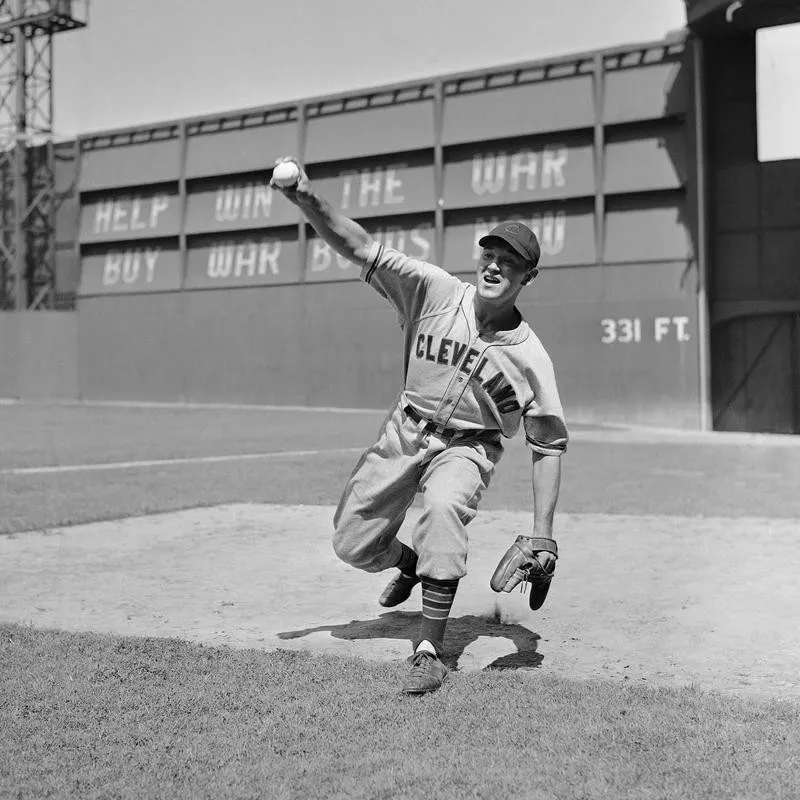 Allie Reynolds Cleveland Indians pitcher in action