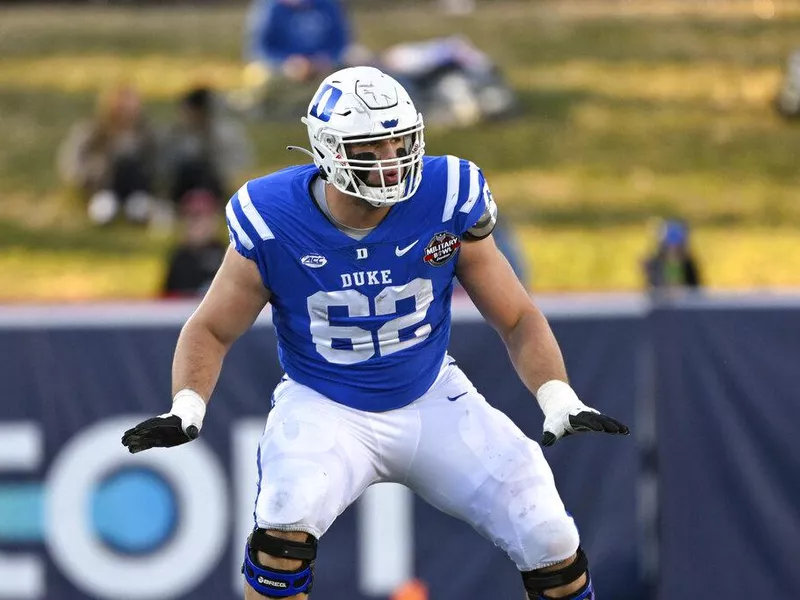 Duke offensive lineman Graham Barton