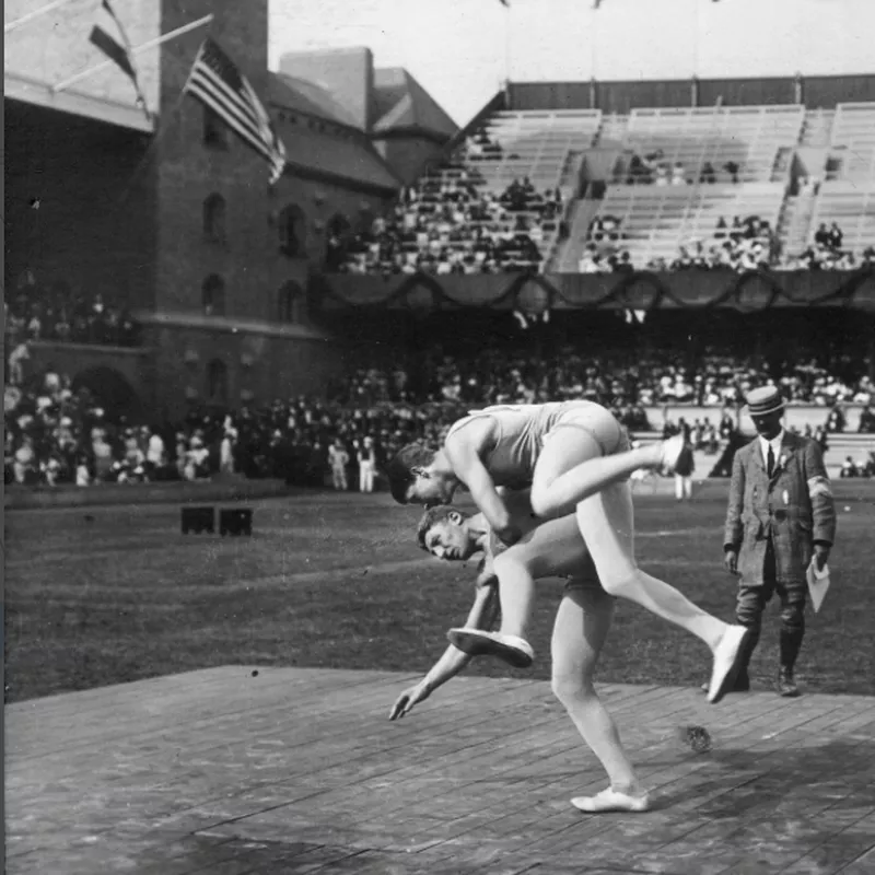 Two athletes engaging in Glima