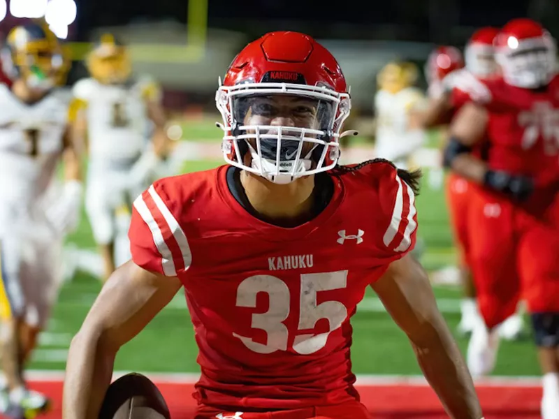 Kahuku High running back Vaaimalae Fonoti