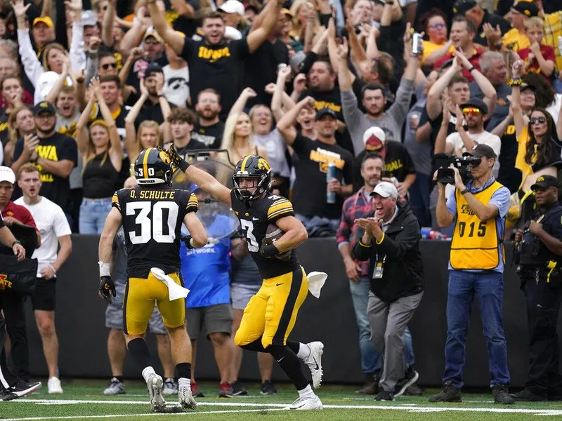 Iowa defensive back Cooper DeJean