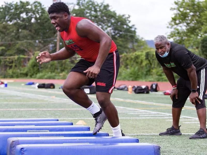 Bergen Catholic High defensive tackle D.J. Samuels