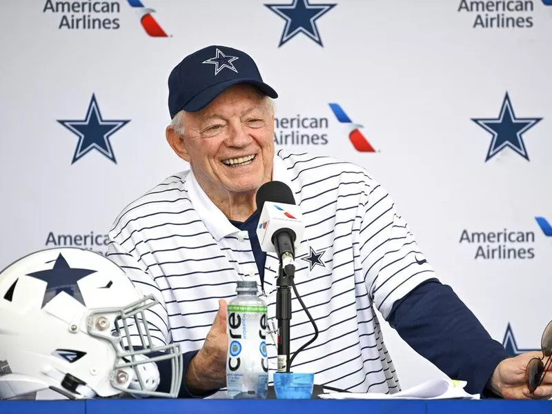 Dallas Cowboys owner Jerry Jones