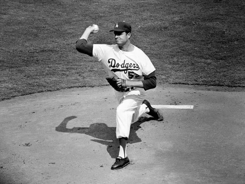 Don Drysdale pitching