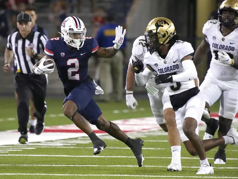 Arizona wide receiver Jacob Cowing