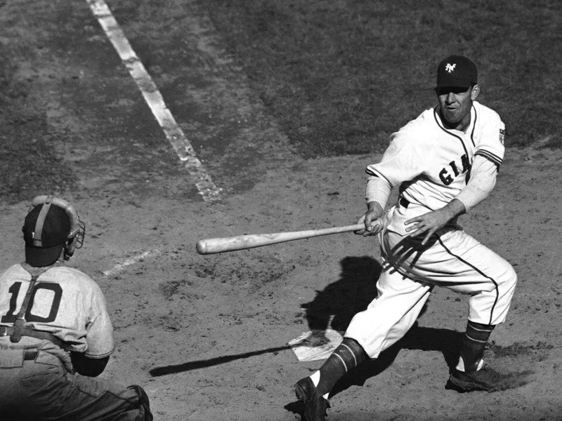 Mel Ott hitting with New York Giants